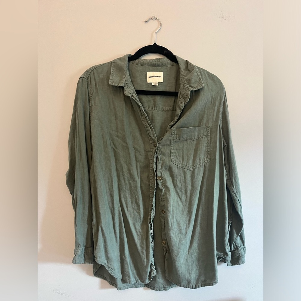 American Eagle Button Up